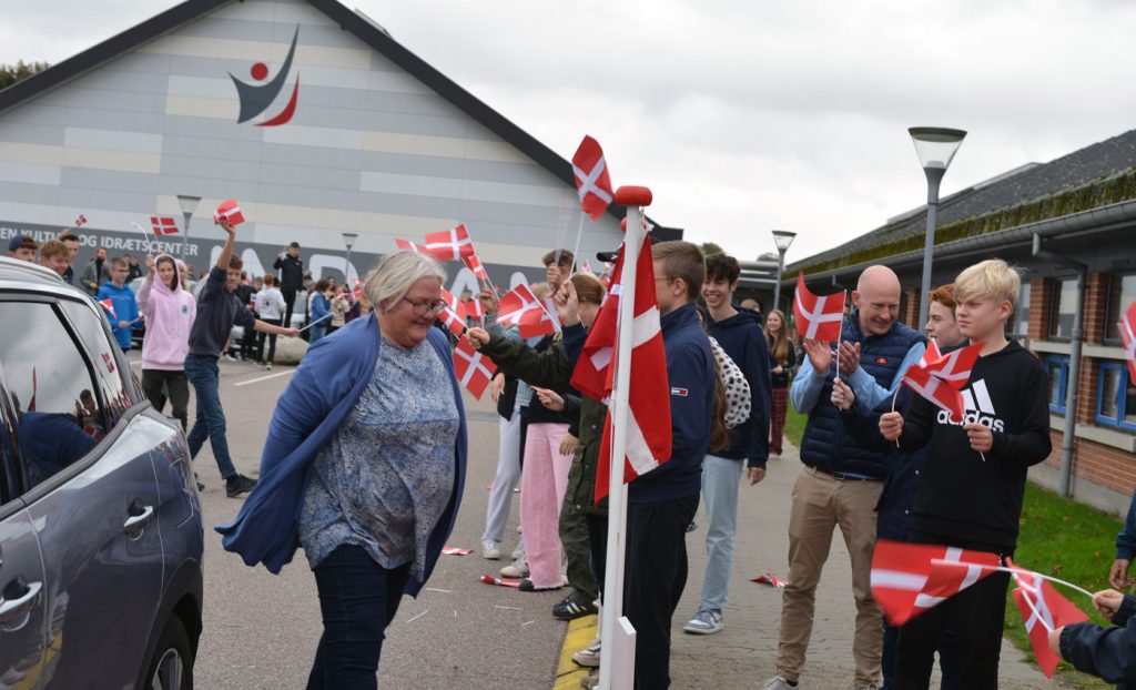 Berit på vej til hyldest - Søften Nyt - Foto: Anders Godtfred-Rasmussen.