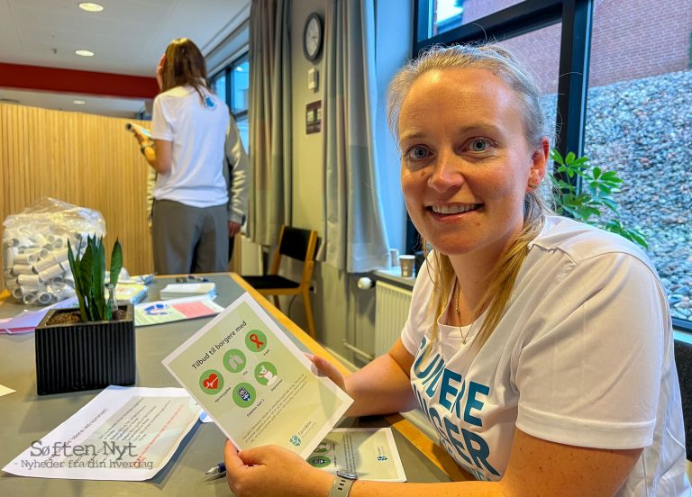 Sara Fredskilde er sygeplejerske i Favrskov Kommune, og står klar til at hjælpe alle interesserede borgere med information om deres lunger til den nationale lungedag den 20. november 2024 Foto: Anders Godtfred-Rasmussen - Søften Nyt.